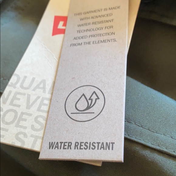 Levi’s; Water Resistant Hooded Coat; Jacket; XXL - Picture 6 of 8